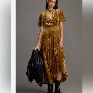 Anthropologie somerset maxi velvet dress. Size Xs. Color bamboo